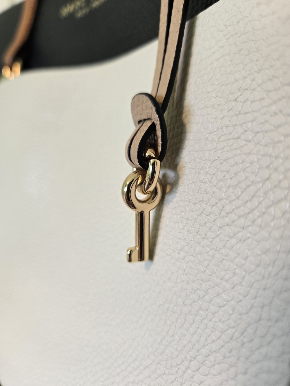 Marc Jacobs Black, Cream & Tan Leather Tote - Picture 3 of 11